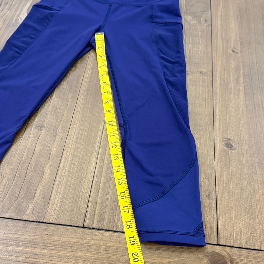 Lululemon Fast As Light Crop - Picture 10 of 14